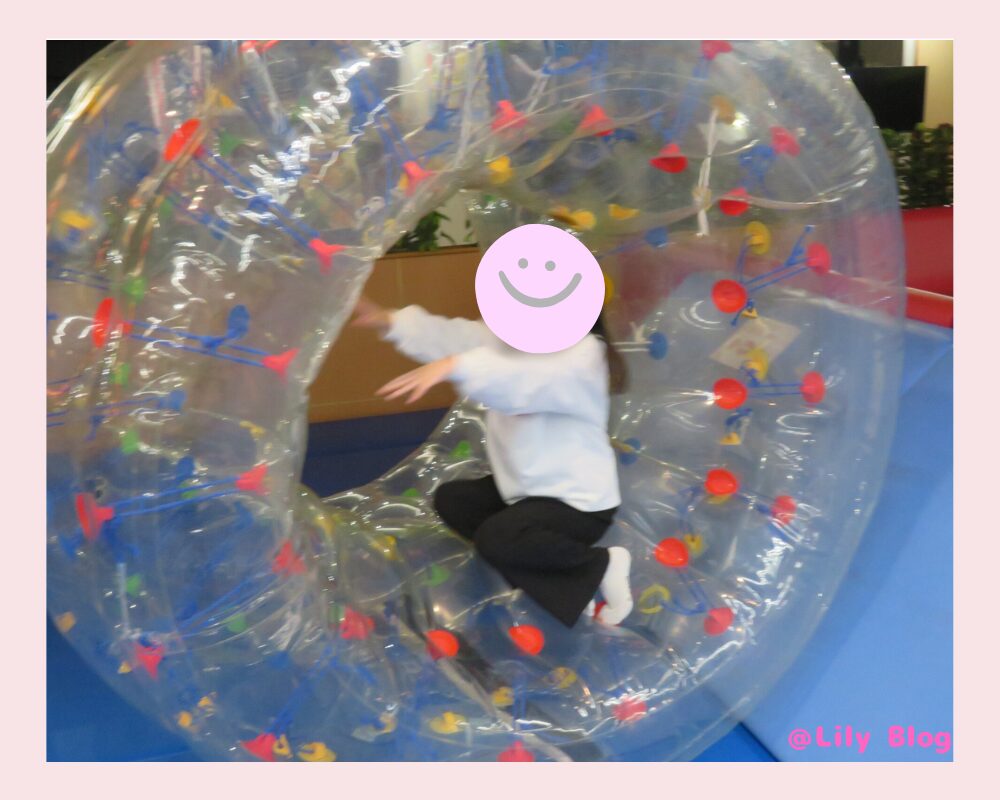 ホテル三日月 お祭りランドで遊んでいる様子