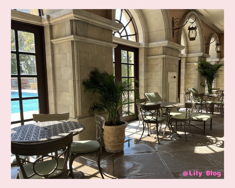 テルメ・ヴェネツィア ミラコスタ イスやテーブルの様子